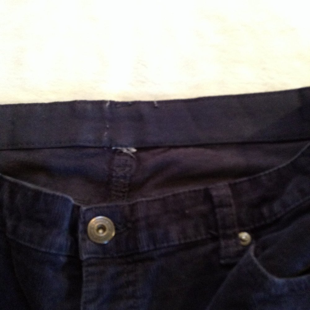 St. John's Bay corduroy with elastic waist 13-14 - Picture 3 of 4